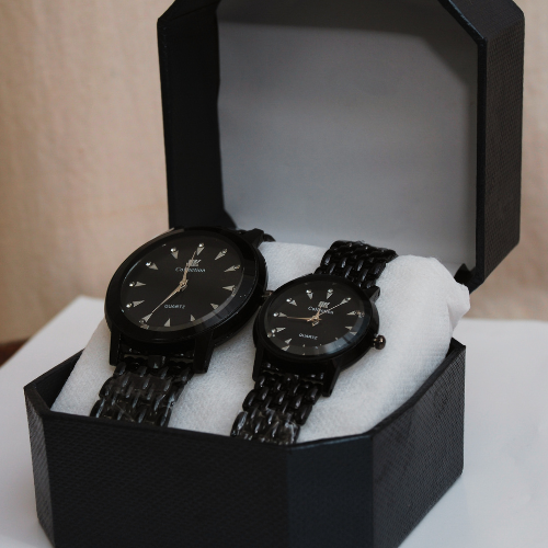 Premium  His & Her Couple Wrist Watch